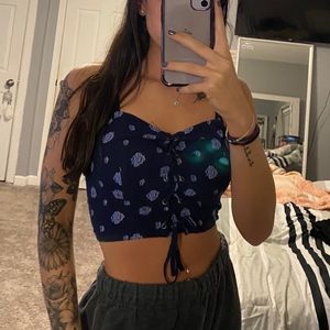 blue pattern cropped top